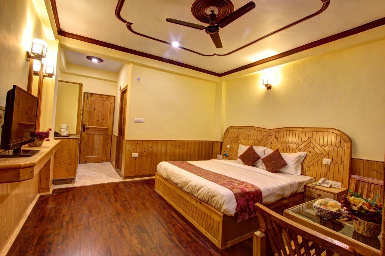 Holiday Bnb Manali Екстериор снимка