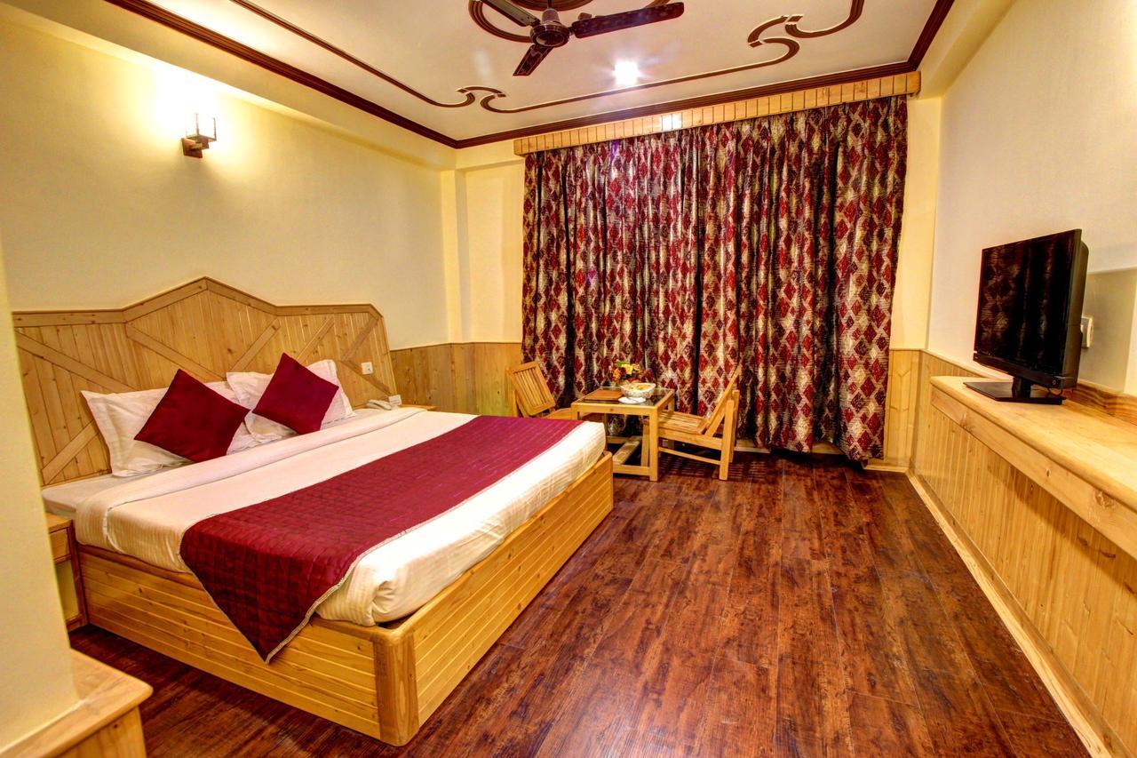 Holiday Bnb Manali Екстериор снимка