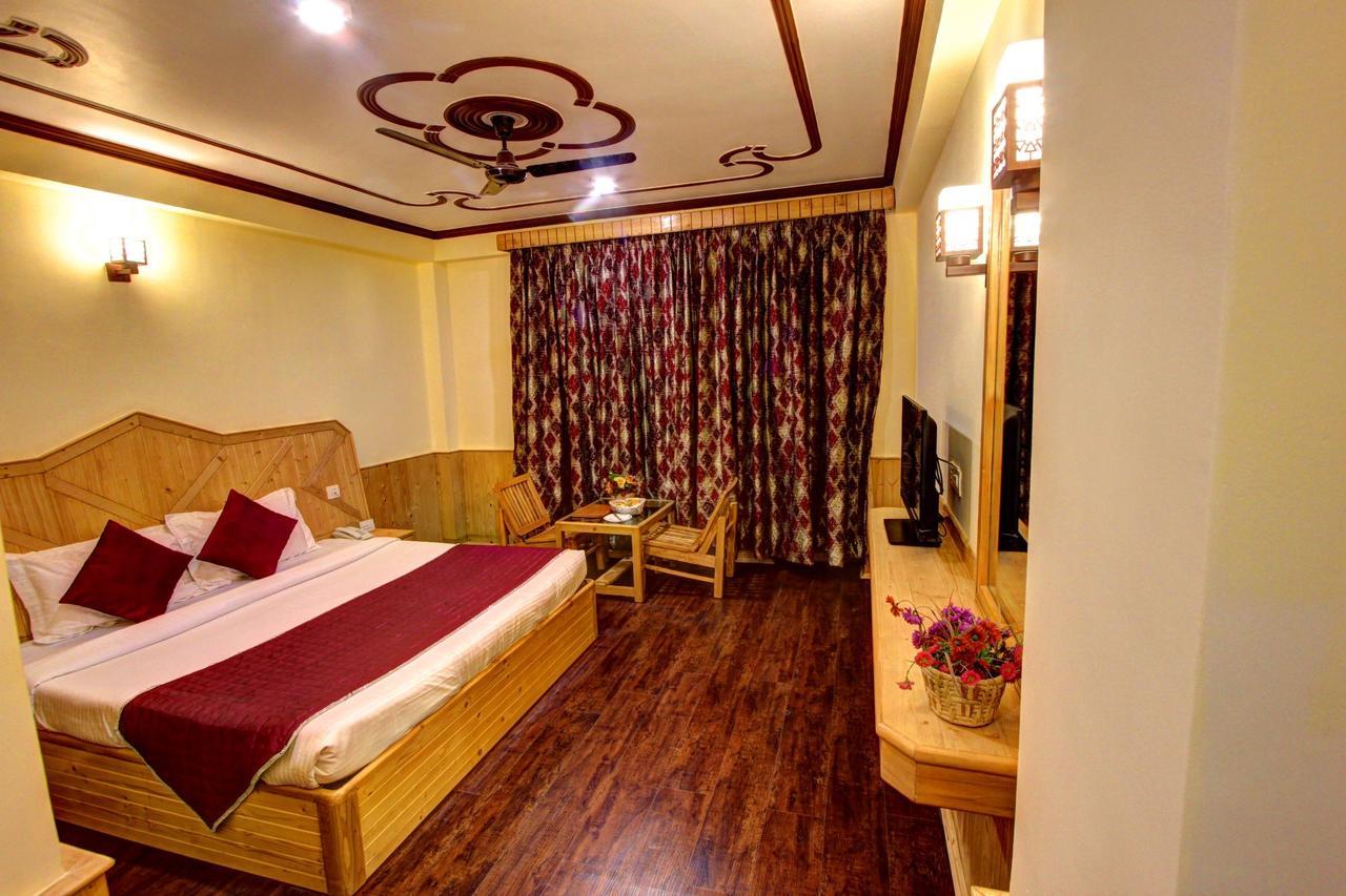 Holiday Bnb Manali Екстериор снимка