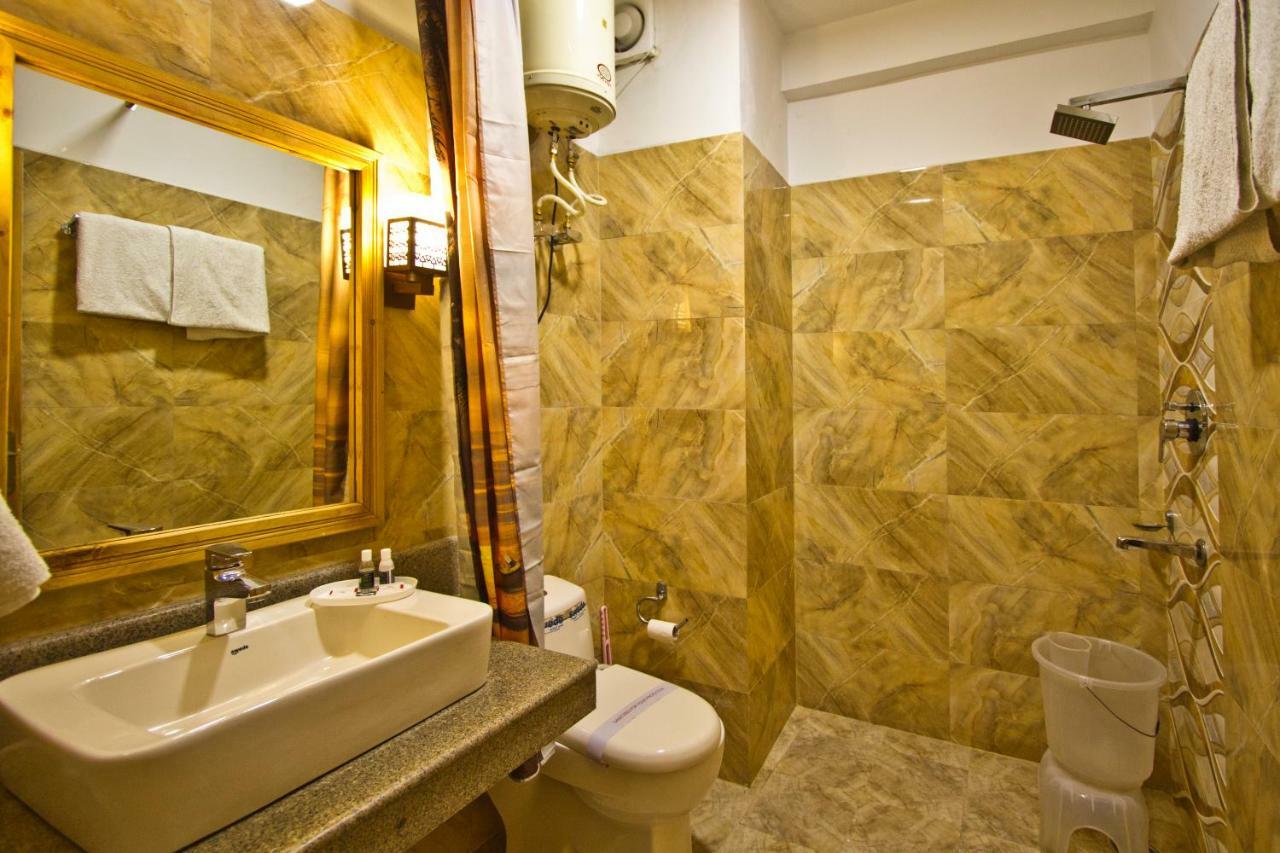 Holiday Bnb Manali Екстериор снимка